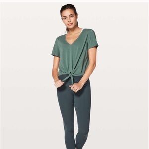 lululemon athletica Green Short Sleeve Tee